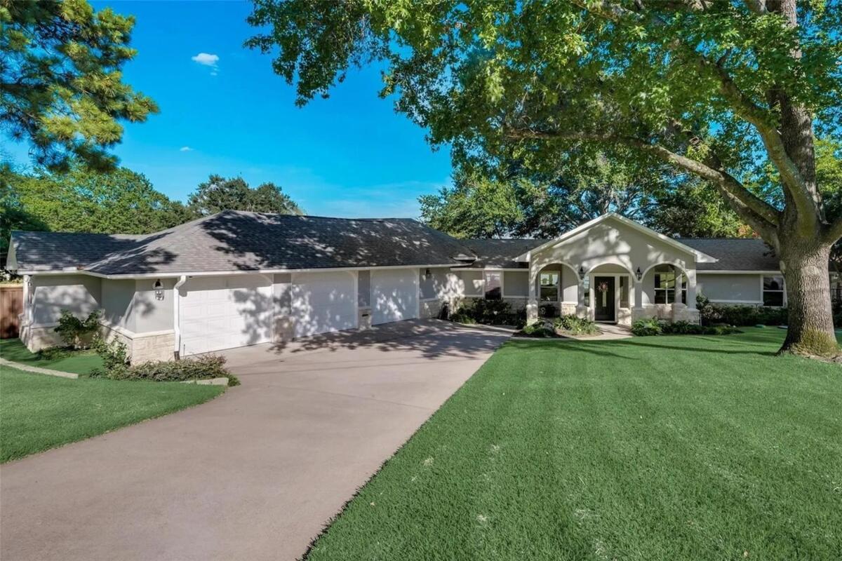 Payne Springs Paradise With Pool And Hot Tub! Mabank Exterior photo